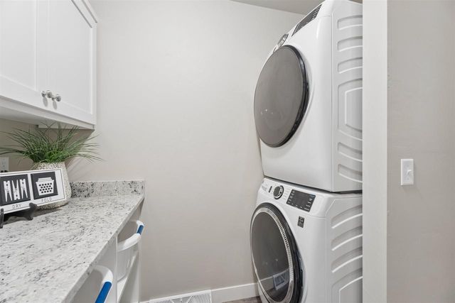 W7006 VANESSA LANE, Greenville, WI 54942