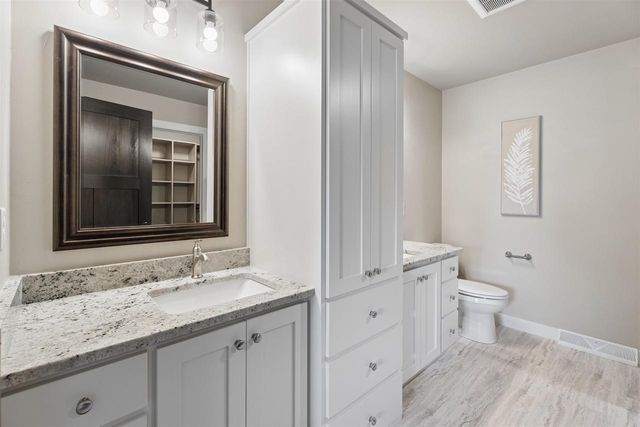 W7006 VANESSA LANE, Greenville, WI 54942