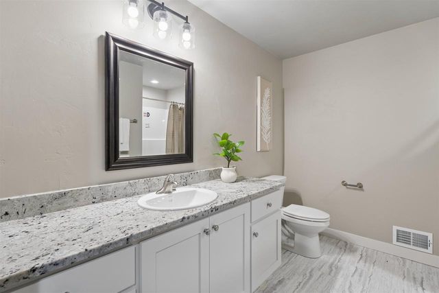 W7006 VANESSA LANE, Greenville, WI 54942