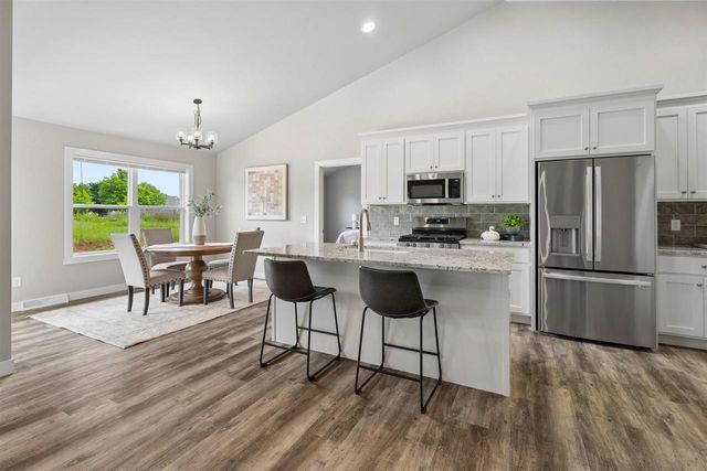 W7006 VANESSA LANE, Greenville, WI 54942
