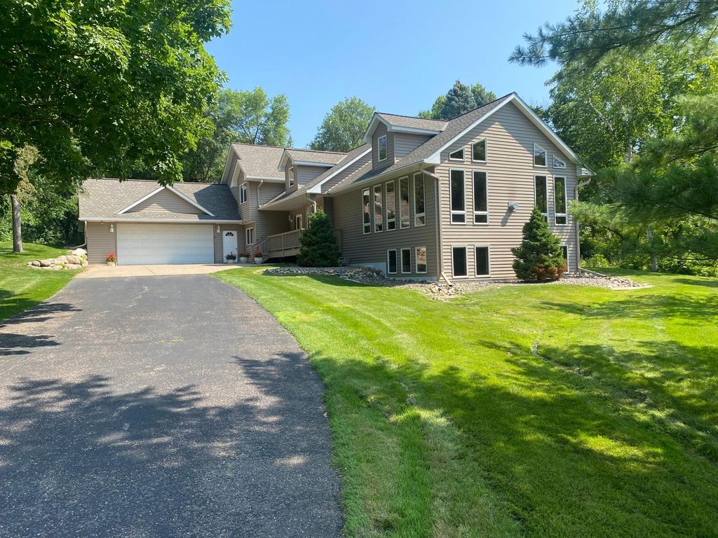 1762 Delaware Avenue, West Saint Paul, MN 55118