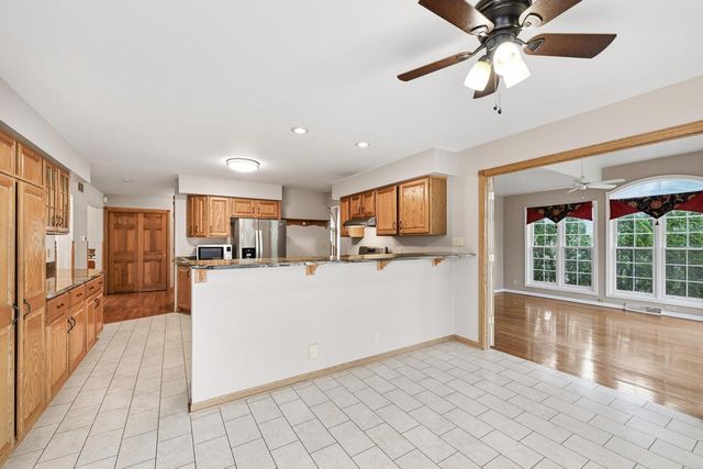 6815 Dory DRIVE, Franklin, WI 53132