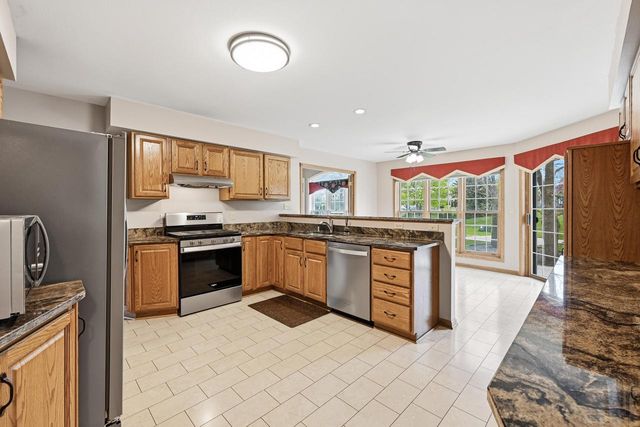 6815 Dory DRIVE, Franklin, WI 53132