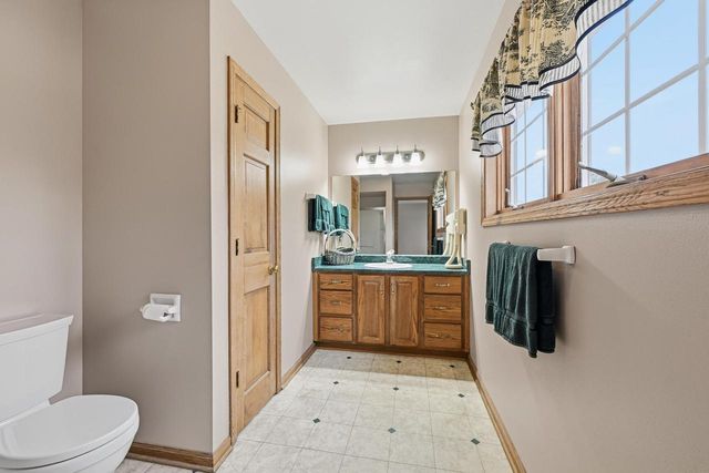 6815 Dory DRIVE, Franklin, WI 53132