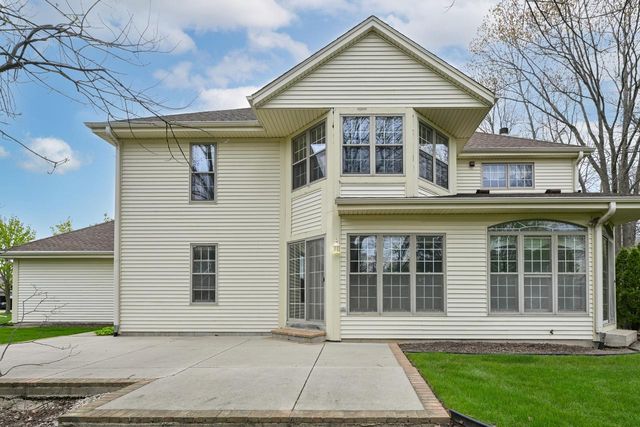 6815 Dory DRIVE, Franklin, WI 53132