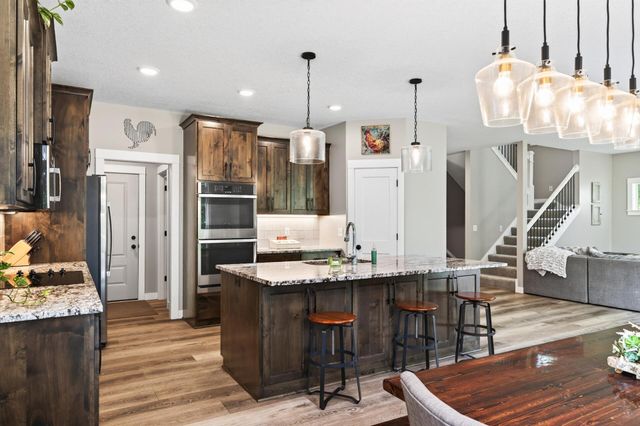 1747 198th Street NW, Oak Grove, MN 55011