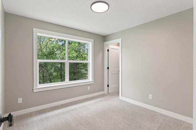 1747 198th Street NW, Oak Grove, MN 55011