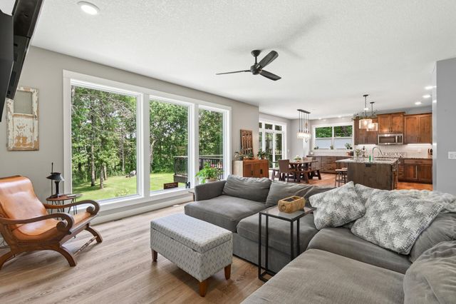 1747 198th Street NW, Oak Grove, MN 55011