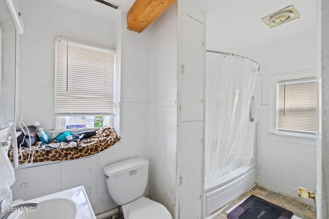 1417 3rd Avenue, Schenectady, NY 12303