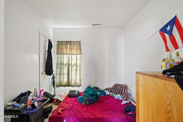 1417 3rd Avenue, Schenectady, NY 12303