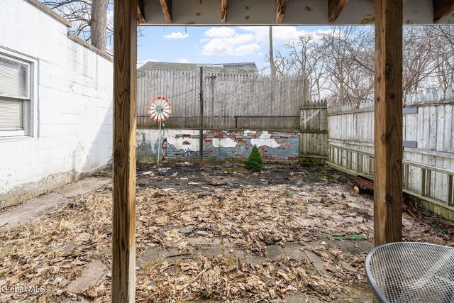 1417 3rd Avenue, Schenectady, NY 12303