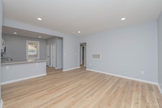 9350 Reading Road, Reading, OH 45215