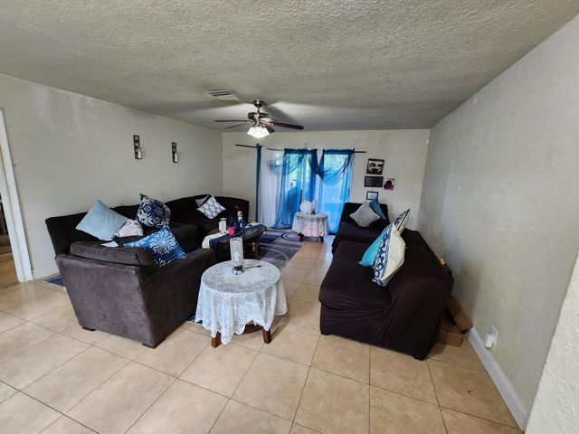 2330 NW 47th Avenue, Lauderhill, FL 33313