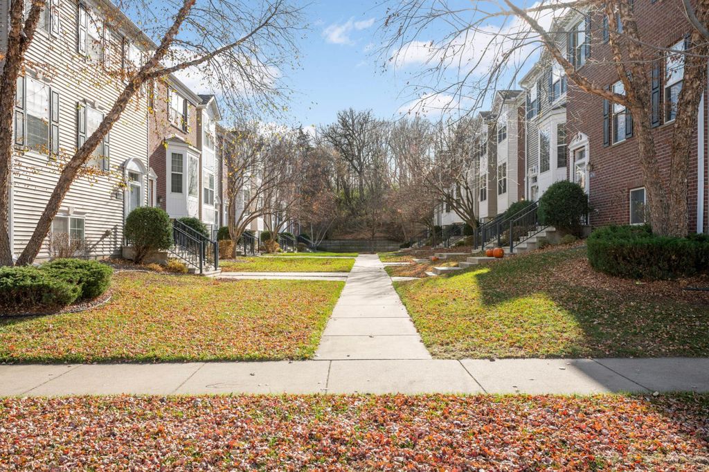 4474 Bulrush Boulevard, Shakopee, MN 55379