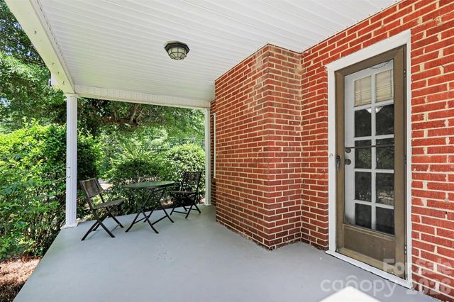 2068 Statesville Highway, Mooresville, NC 28115