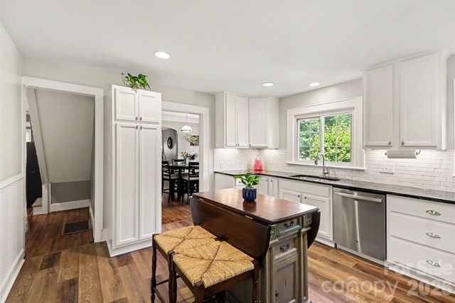 2068 Statesville Highway, Mooresville, NC 28115