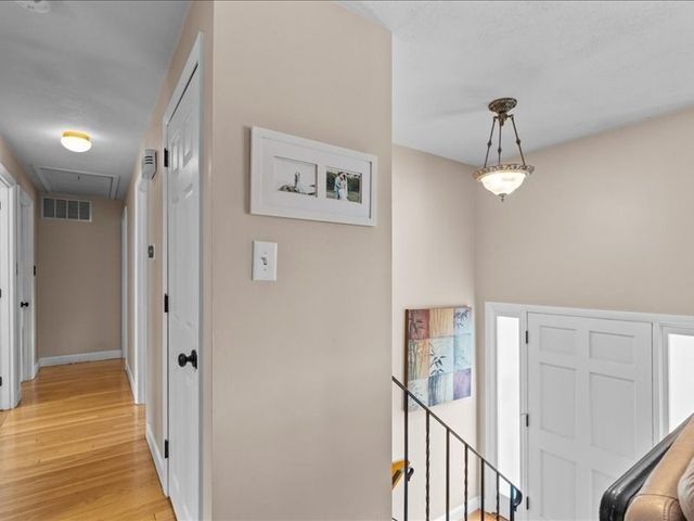 117 Elliott St, Danvers, MA 01923