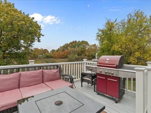 117 Elliott St, Danvers, MA 01923