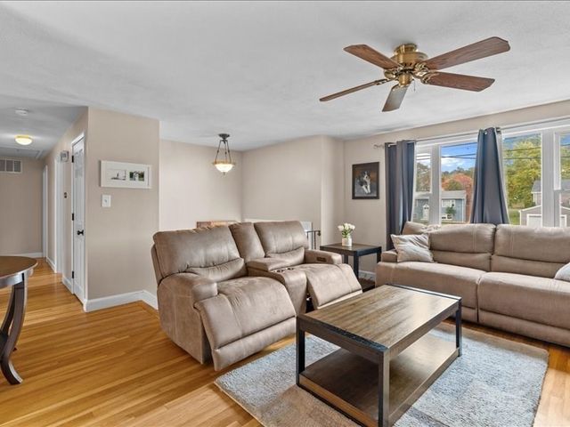 117 Elliott St, Danvers, MA 01923