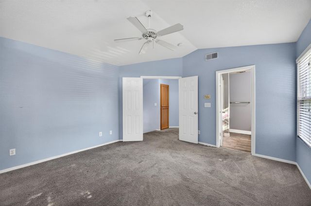 9572 S Coast Ln, Elk Grove, CA 95758