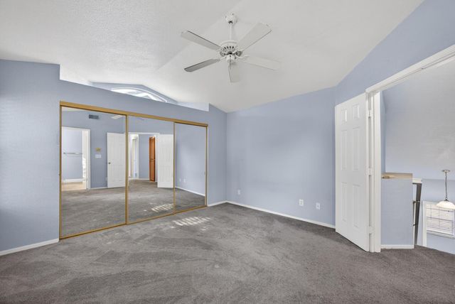 9572 S Coast Ln, Elk Grove, CA 95758