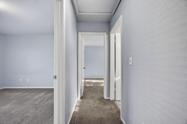 9572 S Coast Ln, Elk Grove, CA 95758
