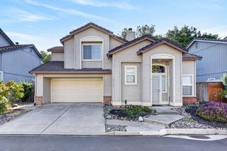 9572 S Coast Ln, Elk Grove, CA 95758