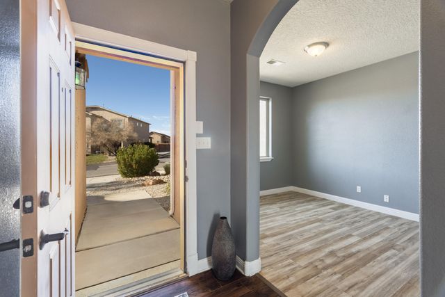 1324 Desert Paintbrush Loop NE, Rio Rancho, NM 87144