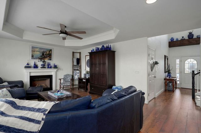 2115 N Williamsburg Lane, Ozark, MO 65721