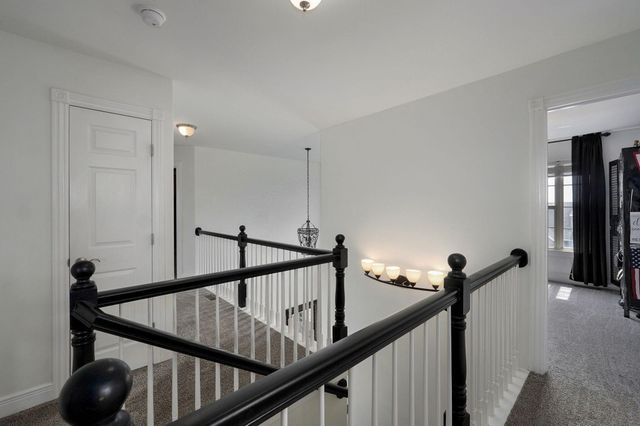 2115 N Williamsburg Lane, Ozark, MO 65721