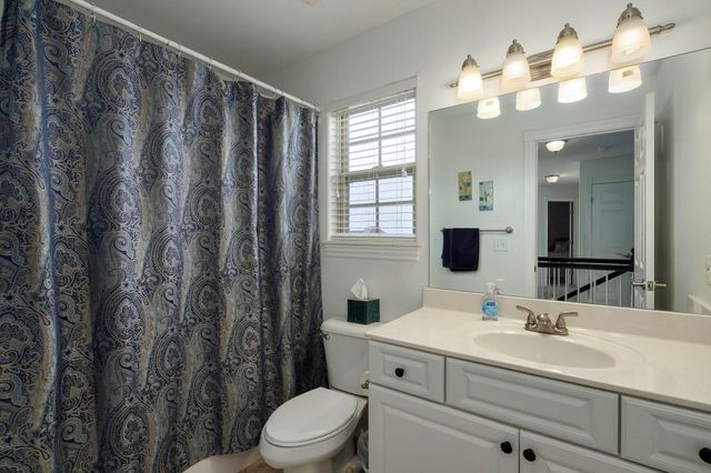 2115 N Williamsburg Lane, Ozark, MO 65721