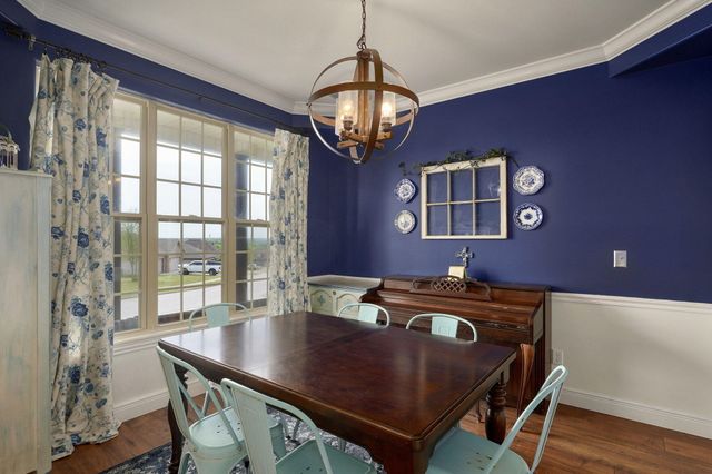 2115 N Williamsburg Lane, Ozark, MO 65721
