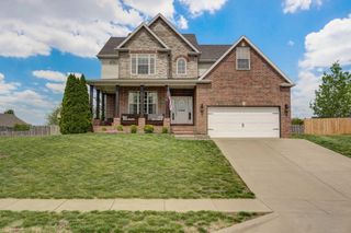 2115 N Williamsburg Lane, Ozark, MO 65721