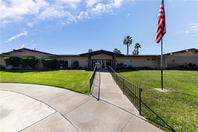 65 Round table 65, Riverside, CA 92507