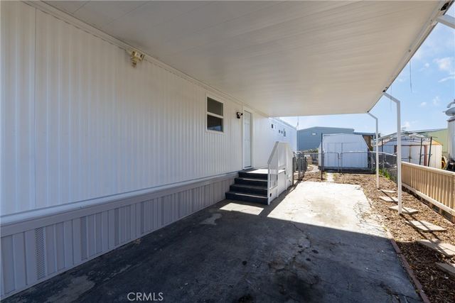 65 Round table 65, Riverside, CA 92507