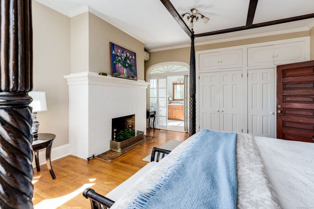 27 Church Street, Groton, CT 06340