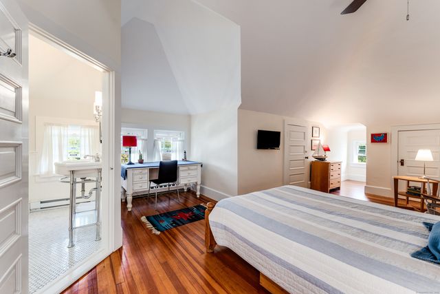 27 Church Street, Groton, CT 06340