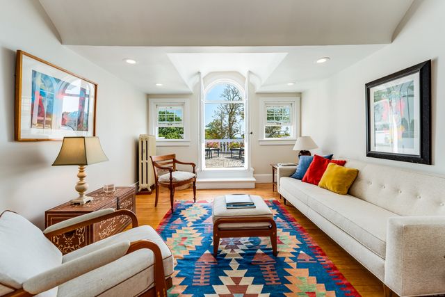 27 Church Street, Groton, CT 06340