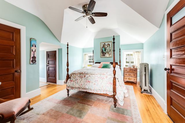 27 Church Street, Groton, CT 06340