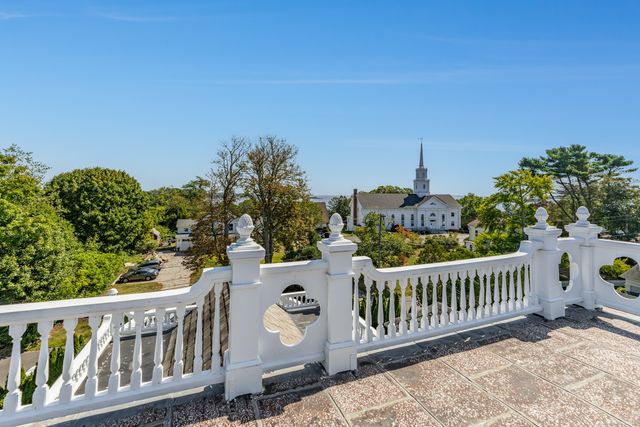 27 Church Street, Groton, CT 06340