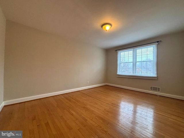 7028 HEATHFIELD RD, Baltimore, MD 21212