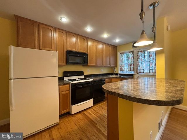 7028 HEATHFIELD RD, Baltimore, MD 21212