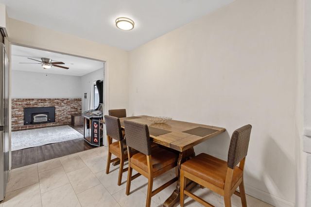 692 W Gettysburg Avenue, Clovis, CA 93612