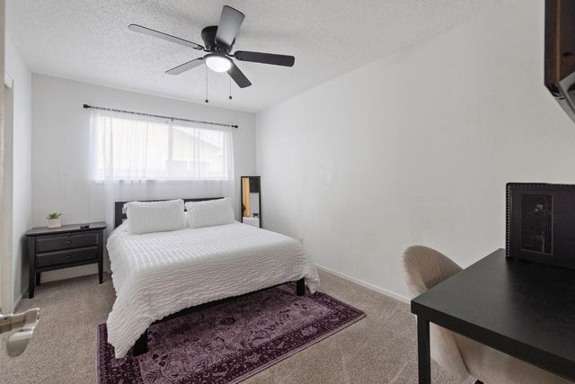 692 W Gettysburg Avenue, Clovis, CA 93612