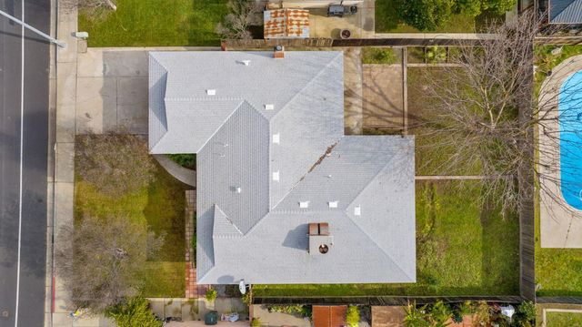 692 W Gettysburg Avenue, Clovis, CA 93612