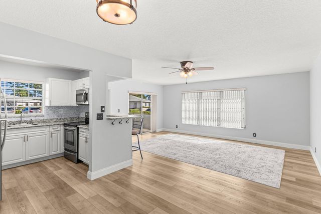 14739 Canalview Drive A, Delray Beach, FL 33484