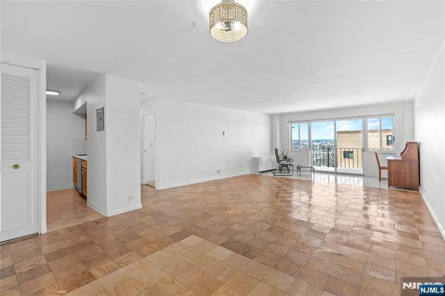 265 Main Street 704, Ridgefield Park, NJ 07660