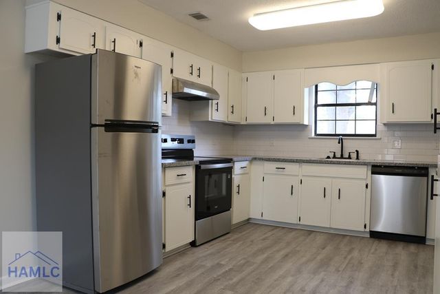 489 Elm Street, Hinesville, GA 31313