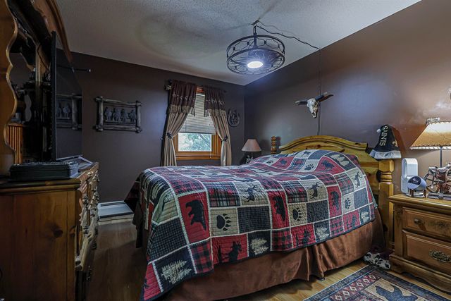 4 Spinnaker Drive, Derry, NH 03038
