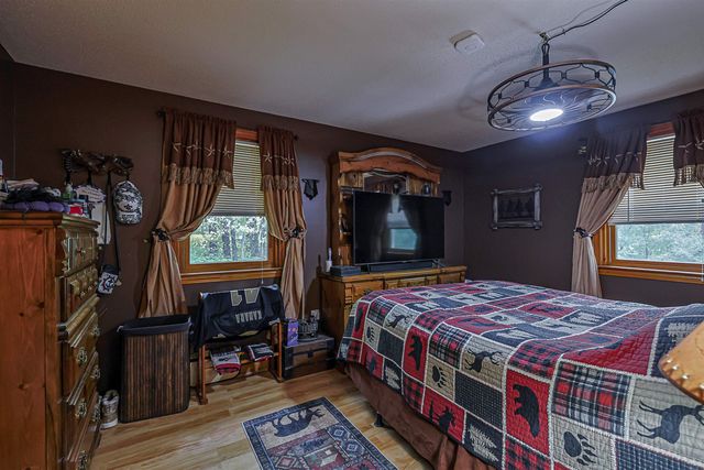4 Spinnaker Drive, Derry, NH 03038